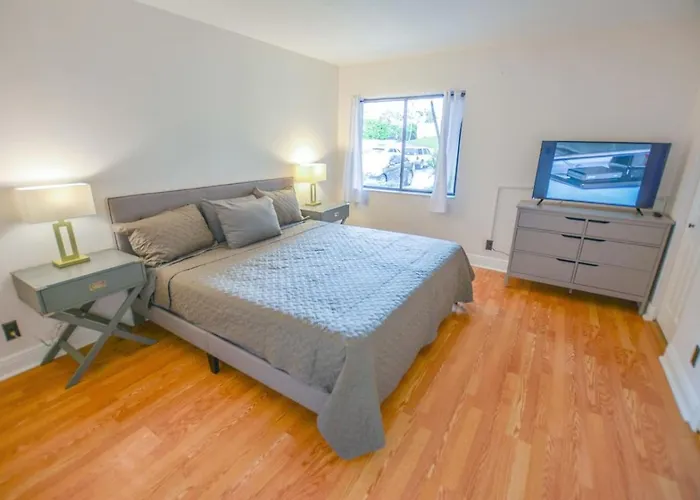 Beautiful 1St Floor Beach Jupiter Condo On Canal