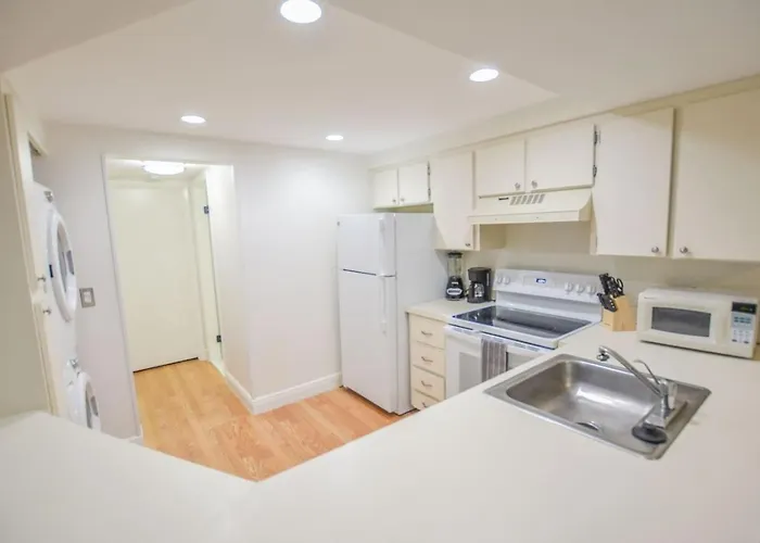 Beautiful 1St Floor Beach Jupiter Condo On Canal