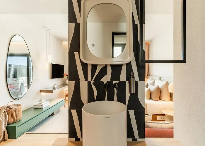 Pefkos Beach hotel&suites