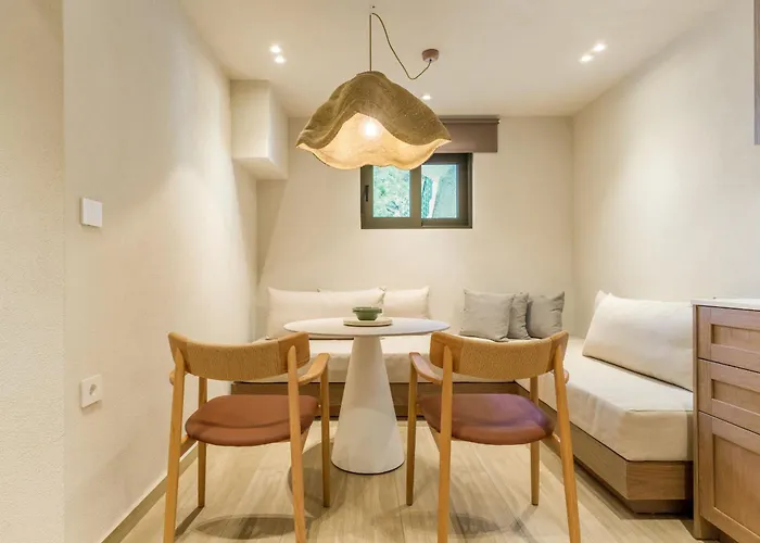 Pefkos Beach hotel&suites