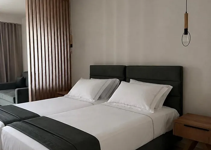 S S Sophie'S Suites