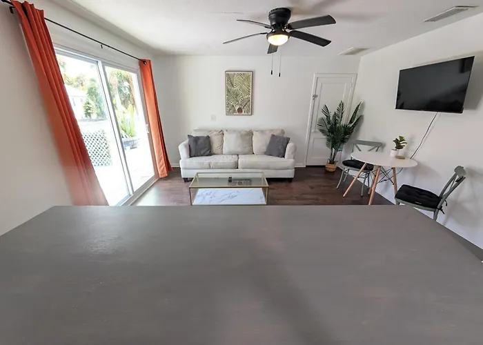 The Beach Shack 1Br Getaway