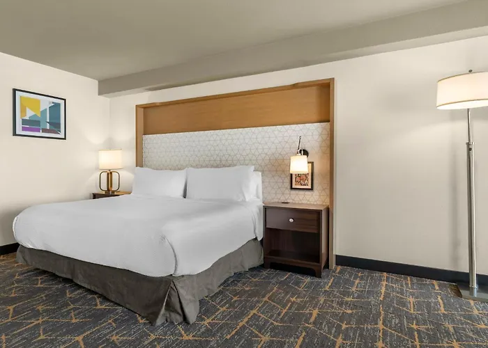 Holiday Inn & Suites Oakland - Airport By Ihg