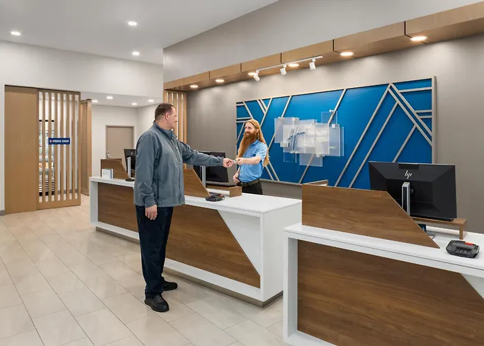 Holiday Inn Express & Suites Seattle Downtown - Lake Union By Ihg