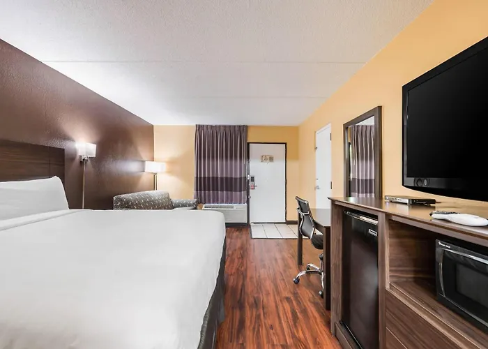 Econo Lodge Columbus Near Airport