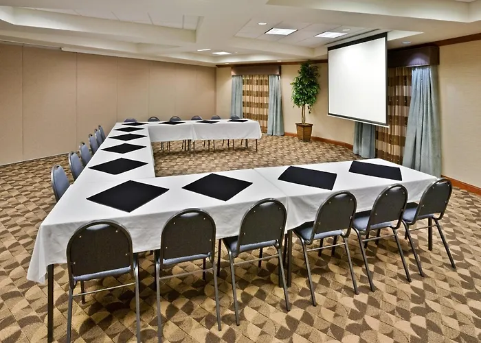 Holiday Inn Express & Suites Nampa - Idaho Center By Ihg