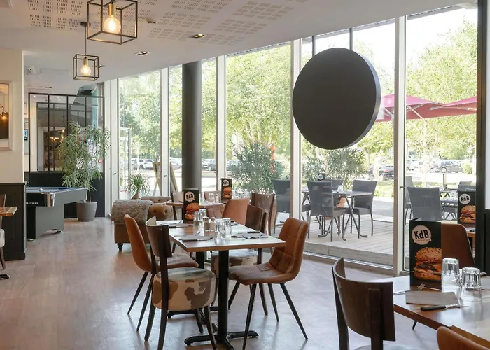 Ibis Lyon Caluire Cite Internationale