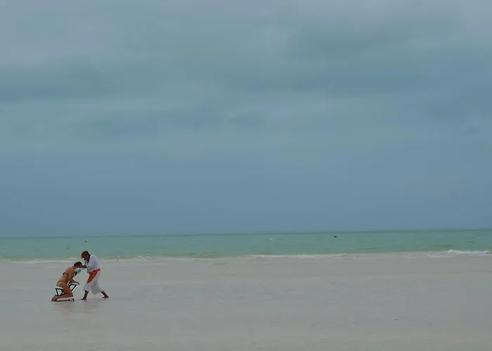 Casa Iguana Holbox - Beachfront Hotel