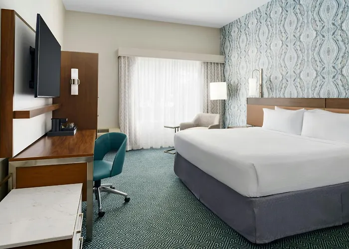 Courtyard By Marriott Orlando Downtown
