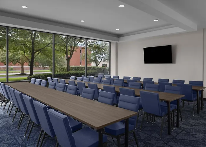 Courtyard By Marriott Lyndhurst/Meadowlands