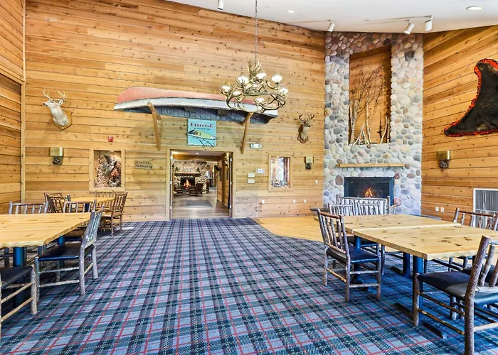 The Lodge At Crooked Lake