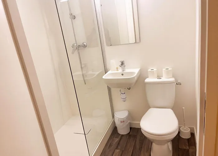 Unisotel Bollene A7 Ex-Hotel F1