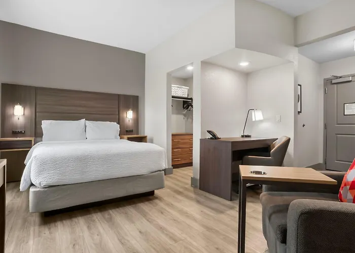 Candlewood Suites Pcb Southeast By Ihg - Fully Renovated