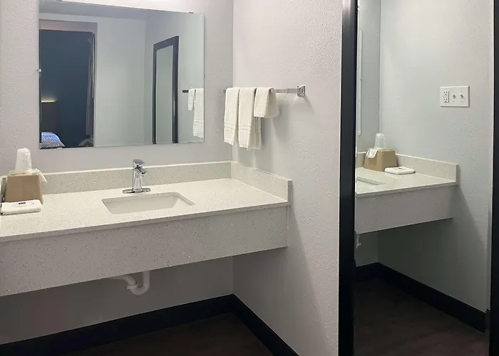 Motel 6 Huntsville Al University Dr.