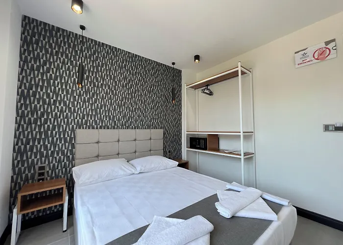 Euronova Hotel & Suites