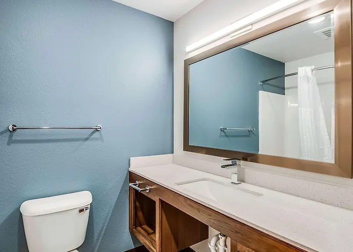 Woodspring Suites West Des Moines