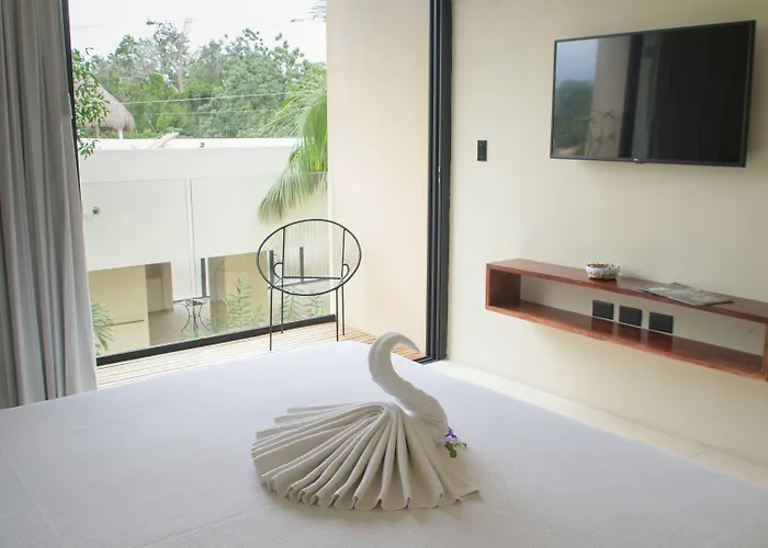 Moonshine Tulum Hotel & Hostel