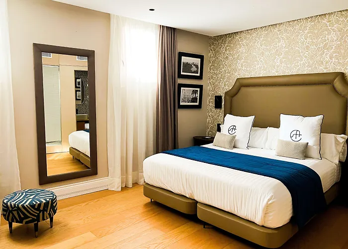 Boutique Hotel Cordial Plaza Mayor De Santa Ana