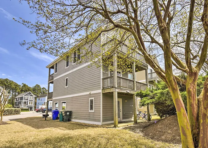 Home W/ Deck In Corolla Light: Walk To Beach!