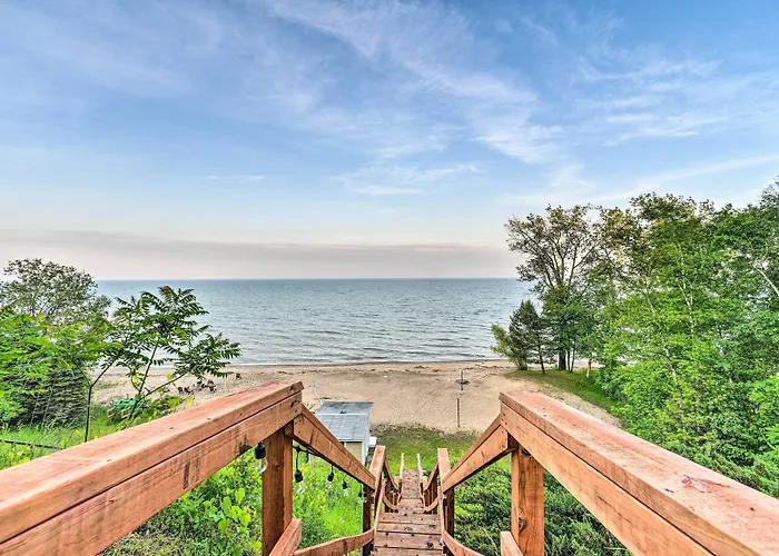 Waterfront Lake Huron Getaway: Private Beach!