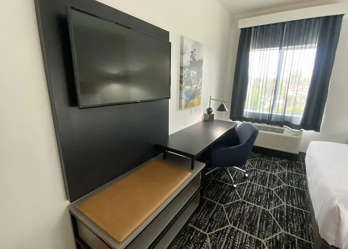 La Quinta Inn & Suites By Wyndham Yucaipa