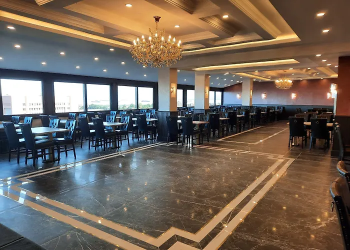 Bm Hotel City