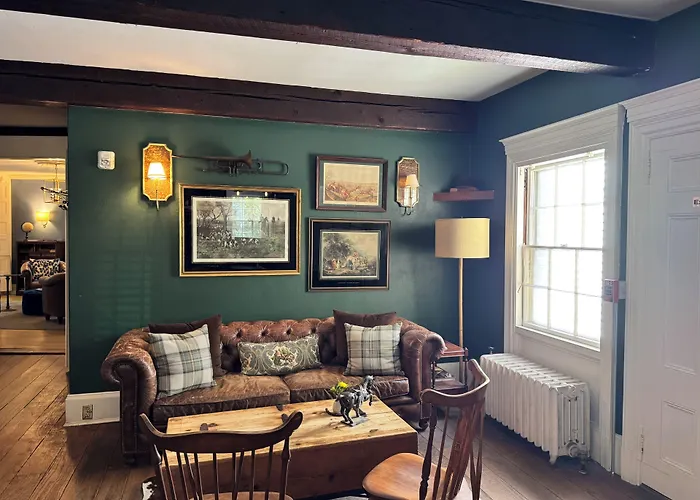 Onesixtyfive, The Inn On Park Row