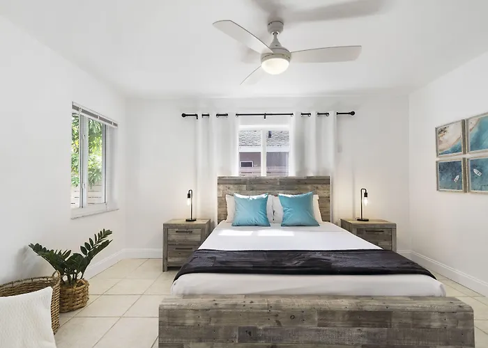 Alani Bay Premium Condos