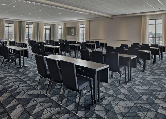 Courtyard By Marriott Jefferson City