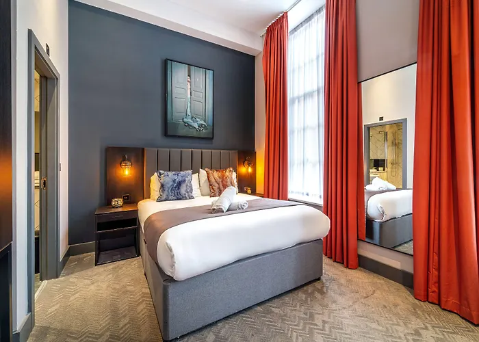 Epic Duke Street Townhouse, City Centre Apartments
