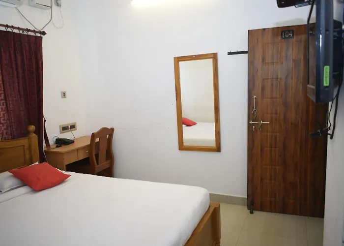 Haleemas Residency