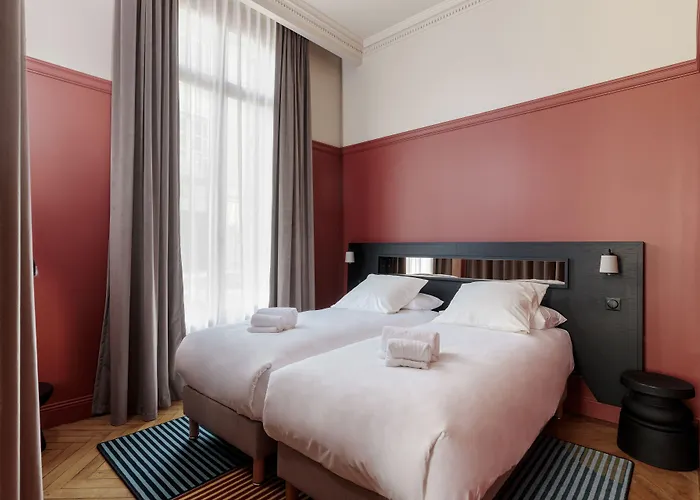 Frenchdoor Tours Corneille