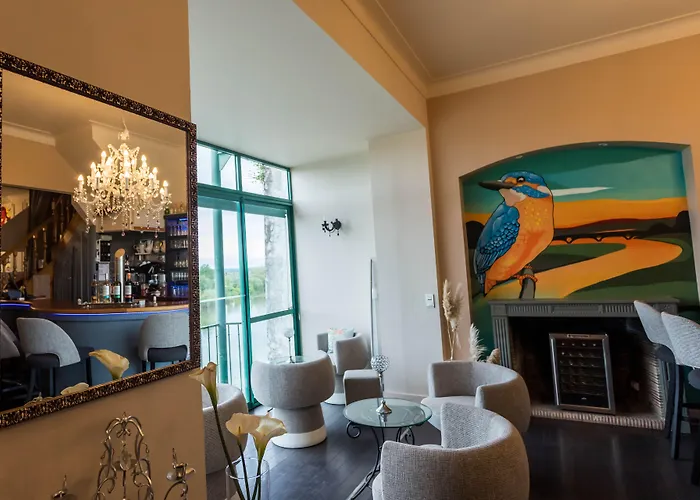 Cote Garonne Le Balcon Des Dames -Hotel Et Restaurant- Tonneins Fauillet Marmande - Panorama Sur Garonne-Climatise- Accueil Velo-Canal Et Vallee Du Lot -Soiree Etape- Sejour Touristique-