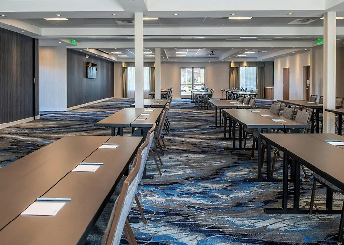 Fairfield By Marriott Inn & Suites Winters Davis