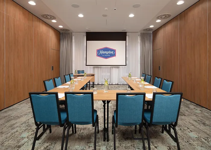 Hampton By Hilton Lodz City Center