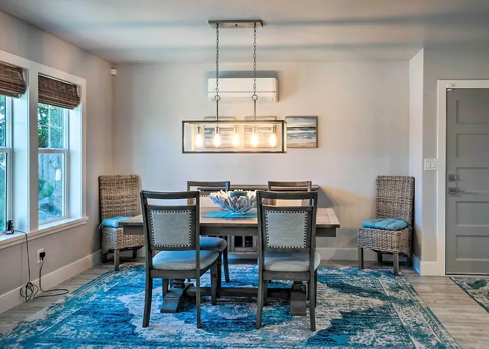 Coastal Getaway By Pebble Beach & Redwoods!
