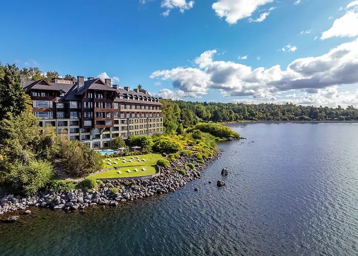 Park Lake Luxury Hotel