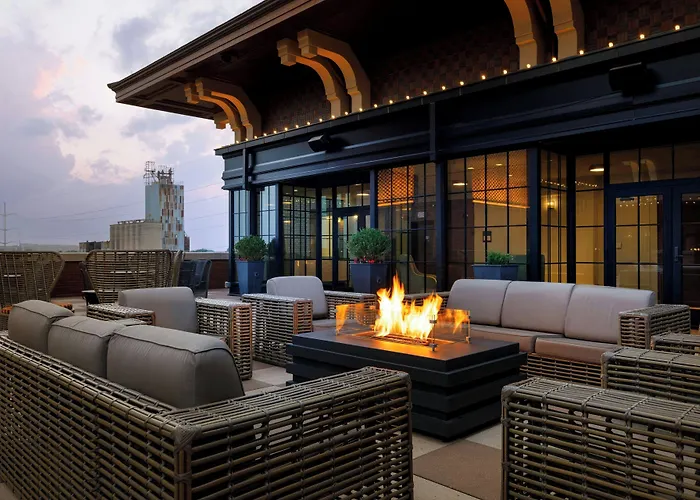 Hotel Vin, Grapevine, Autograph Collection