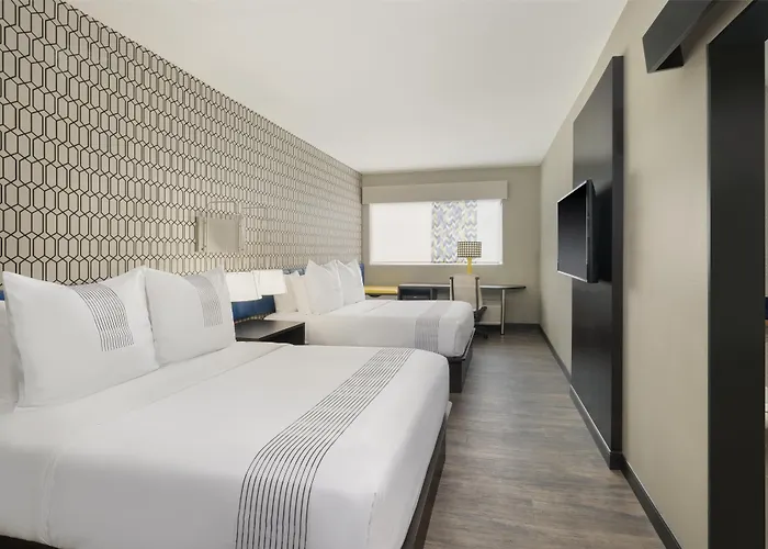 Glo Best Western Tulsa-Catoosa East Route 66