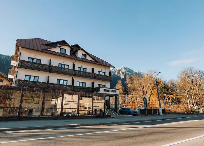 Suru Hotel & Restaurant