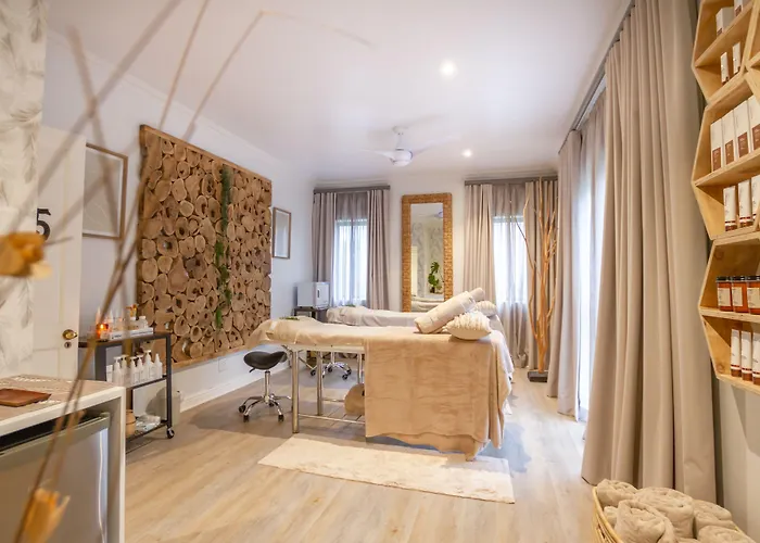 Chateau De Marine Boutique Hotel