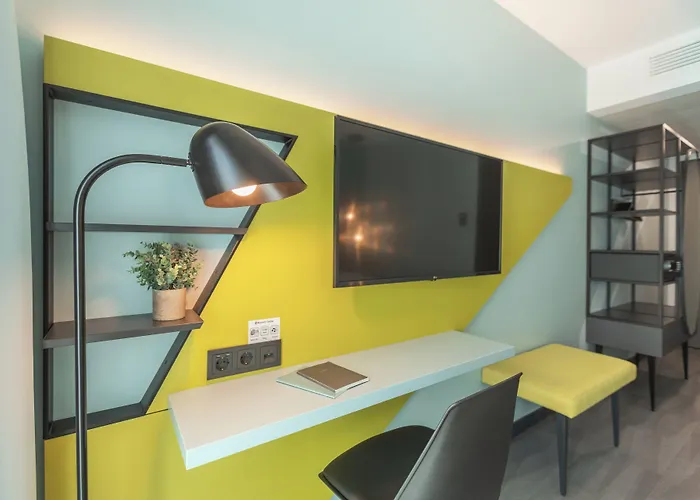 Holiday Inn - The Niu, Seven Dusseldorf Ost By Ihg