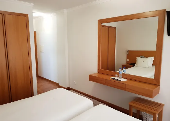 Hotel Lagoa Azul Do Geres