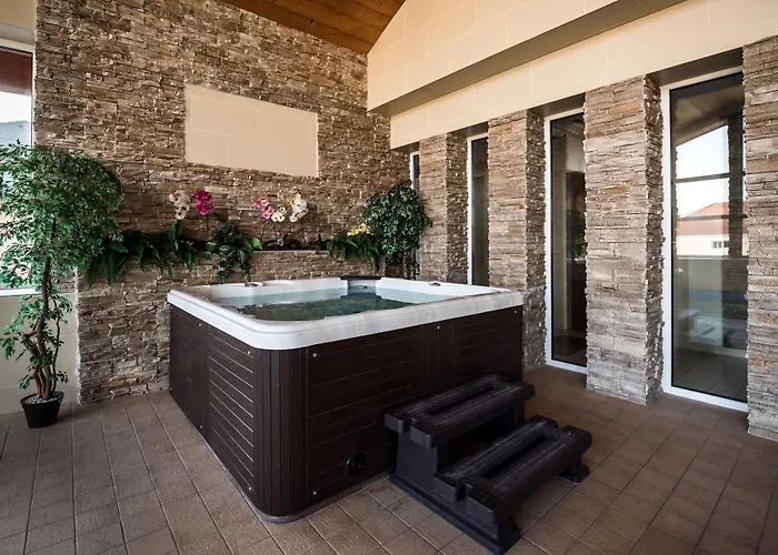 Hotel Garzon Plaza