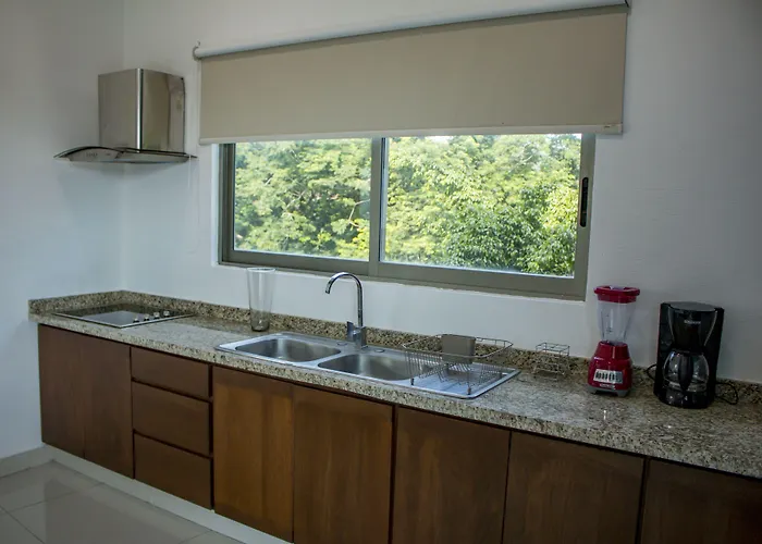 La Loma Suites