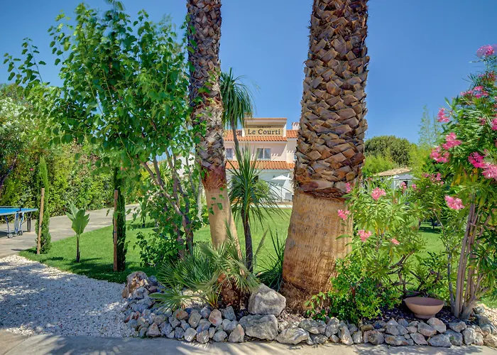 Domaine Le Courti (Adults Only)