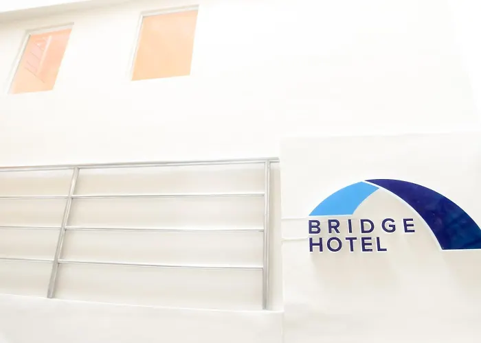 Bridge Hotel