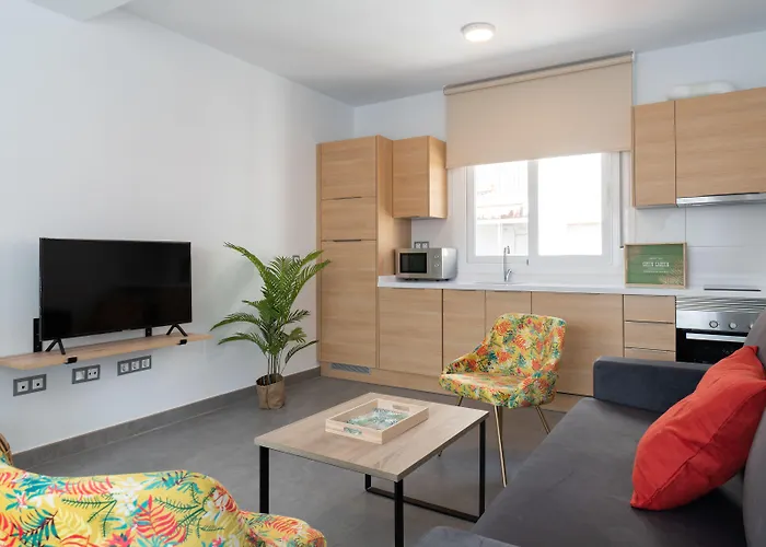 Sur Suites La Dorada, Centricos Soleados A Pocos Metros De La Playa Y Con Parking Opcional