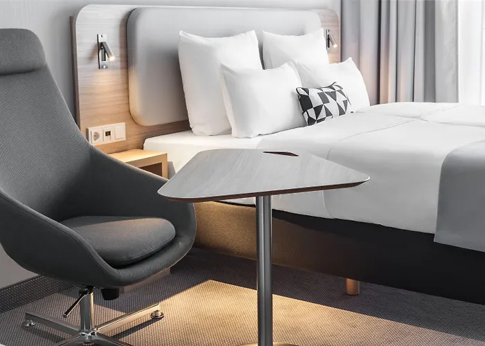 Holiday Inn Express Duesseldorf - Hauptbahnhof By Ihg