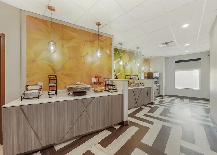 Best Western Green Oak Inn & Suites